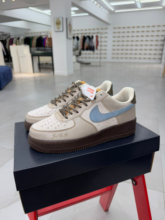 Air Force 1 Low Love & Peace Pack Baroque Brown